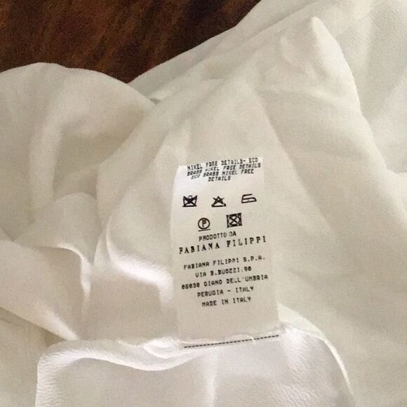 🎀Fabiana Filippi xs White Flowy Asymmetric Hem Top with Sequin Inlay ✨ - Picture 8 of 8